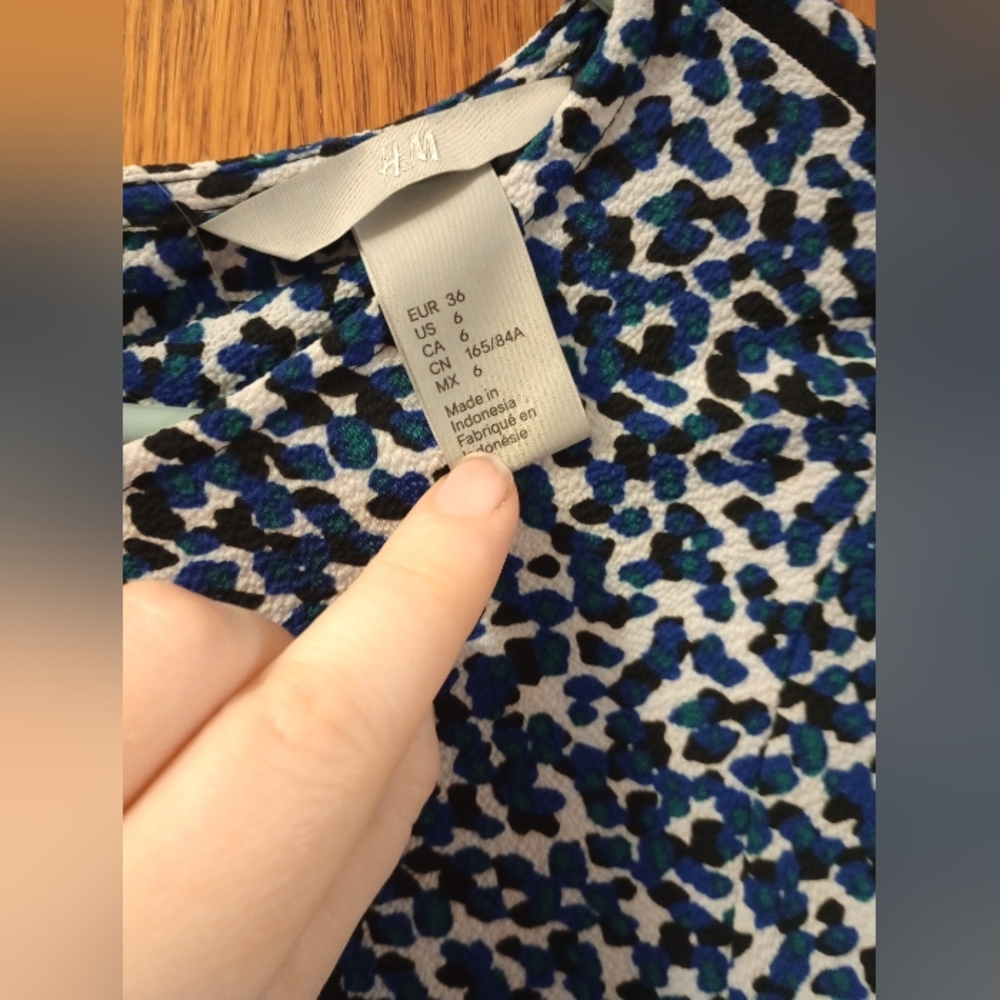 H&M Dress - Picture 4 of 4